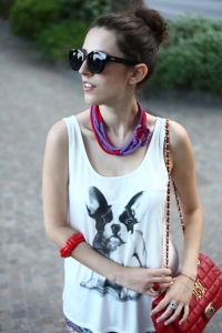 Tatiana Biggi - outfit- Tati loves pearls - bulldog francese - stampa paisley
