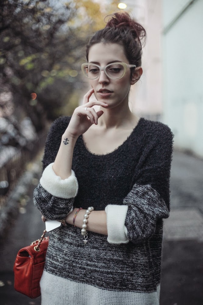 Tatiana Biggi - Tati loves pearls - outfit - blogger Genova - Simone Primo photography - outfit nero bianco e rosso 