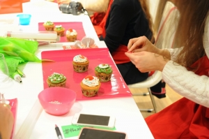 Tatiana Biggi - Tati loves pearls - blogger day - cos'è un blogger day - Triumph - decorare un cupcake - xmas 2013