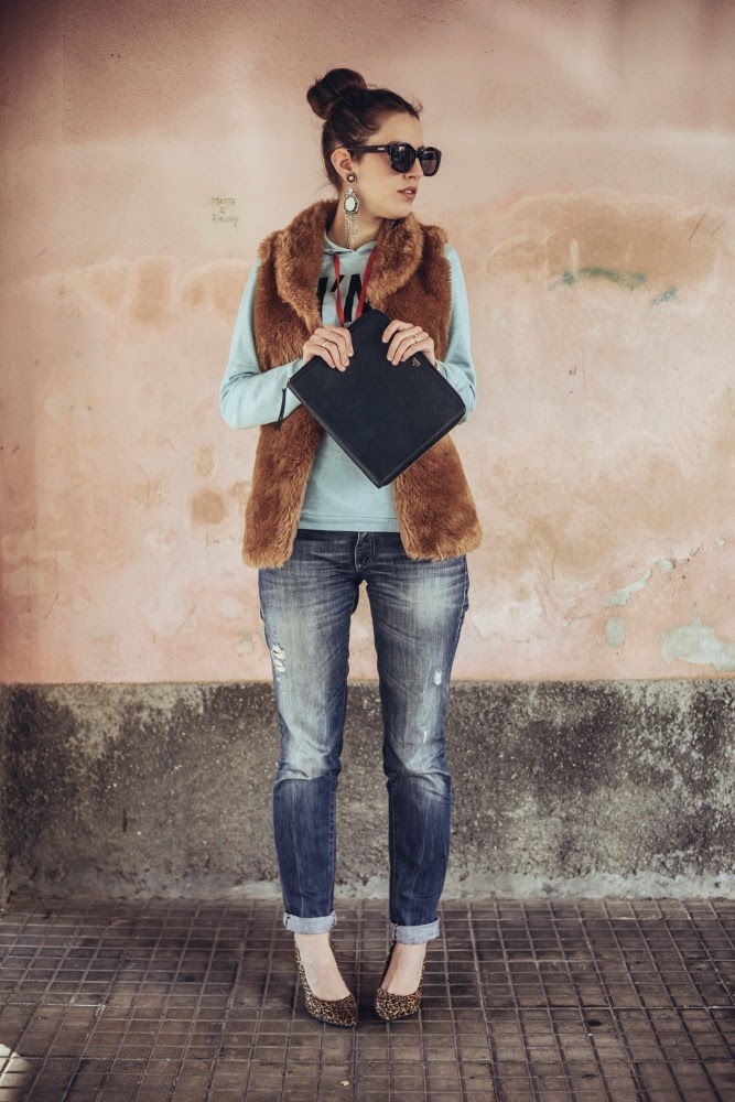 Tatiana Biggi - Tati loves pearls - fashion blogger genova - outfit primavera - outfit felpa frase divertente - boyfriend jeans - Sodini bijoux - Fossil