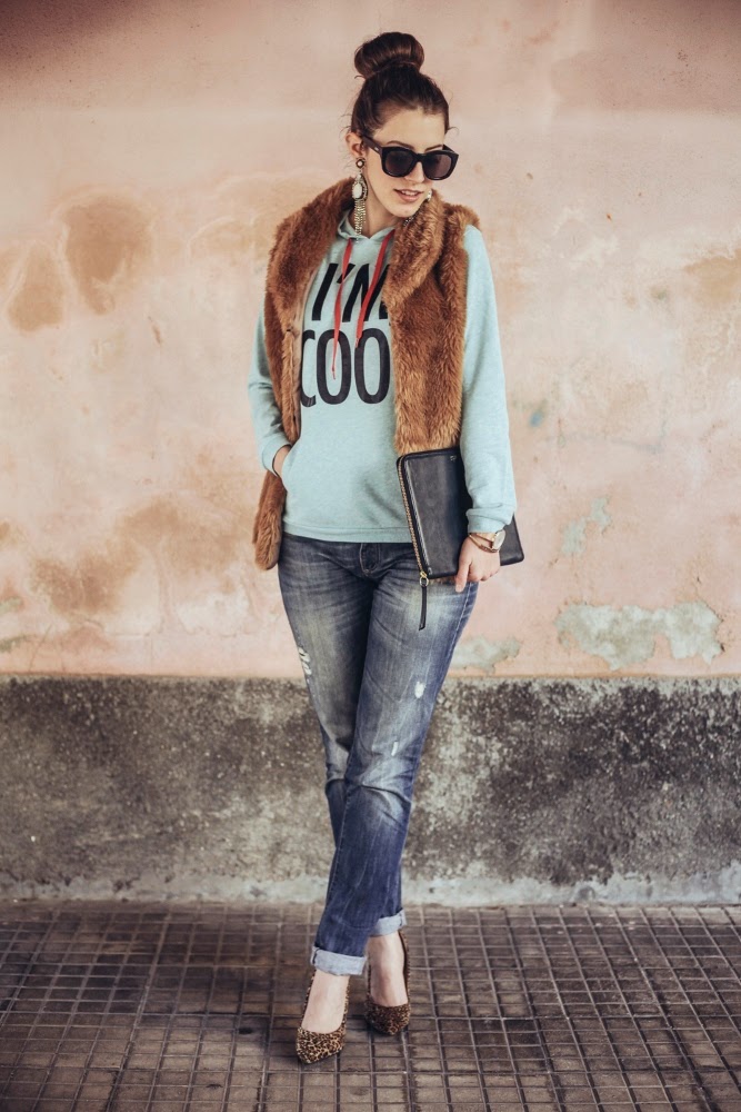 Tatiana Biggi - Tati loves pearls - fashion blogger genova - outfit primavera - outfit felpa frase divertente - boyfriend jeans - Sodini bijoux - Fossil