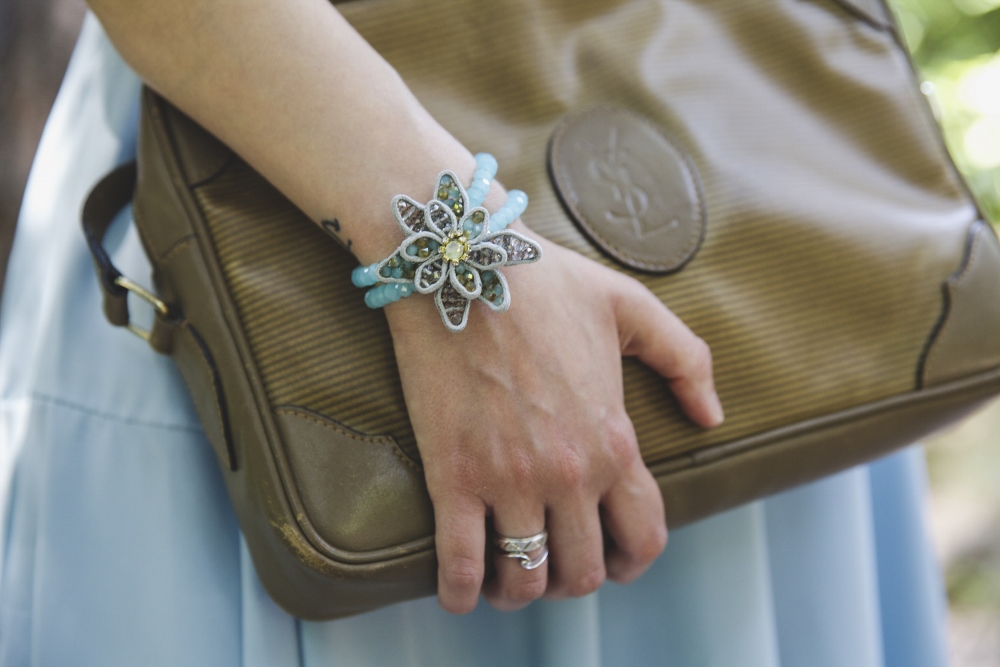 Tatiana Biggi - Tati loves pearls - outfit - baby blue - midi skirt - crop top - fashion blogger genova