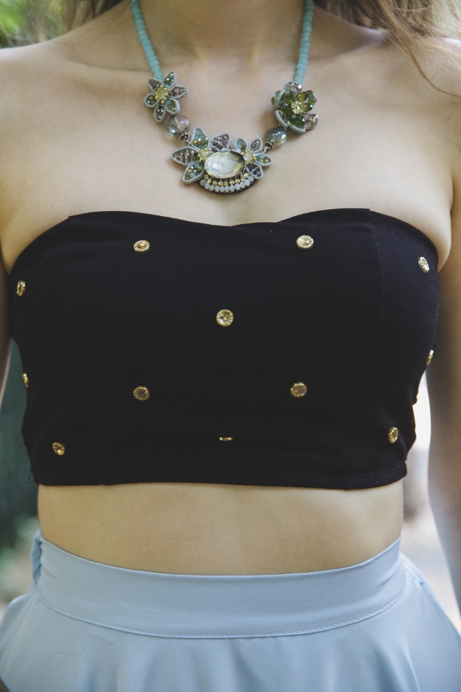 Tatiana Biggi - Tati loves pearls - outfit - baby blue - midi skirt - crop top - fashion blogger genova